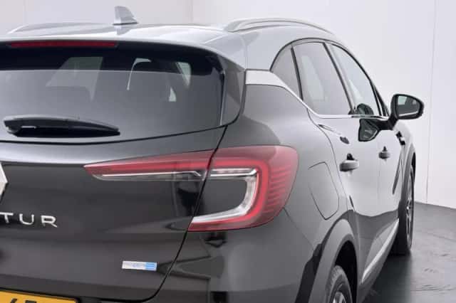 Renault Captur (2021) thumbnail 35