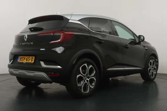 Renault Captur (2021) thumbnail 5