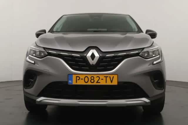Renault Captur (2022) thumbnail 8