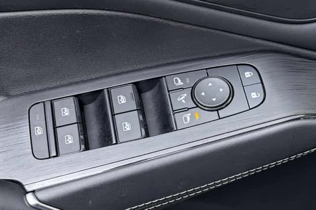 Nissan Qashqai (2023) thumbnail 24