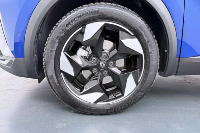 Renault Captur (2024) thumbnail 16