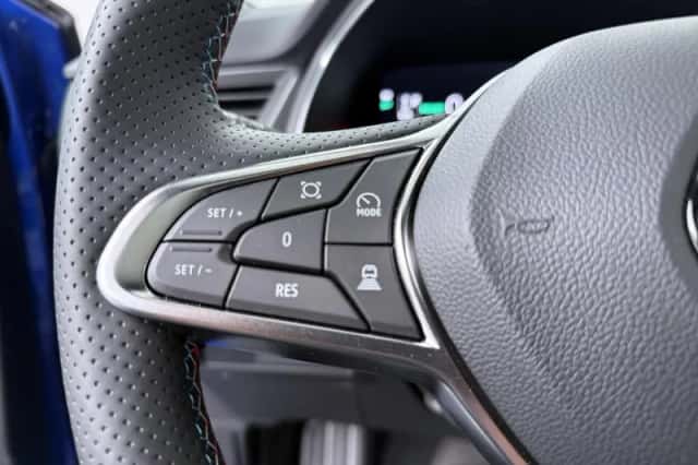 Renault Captur (2024) thumbnail 22