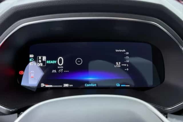 Renault Captur (2024) thumbnail 10