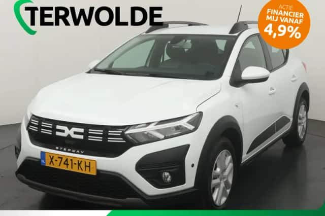 Dacia Sandero Stepway (2023) thumbnail 1