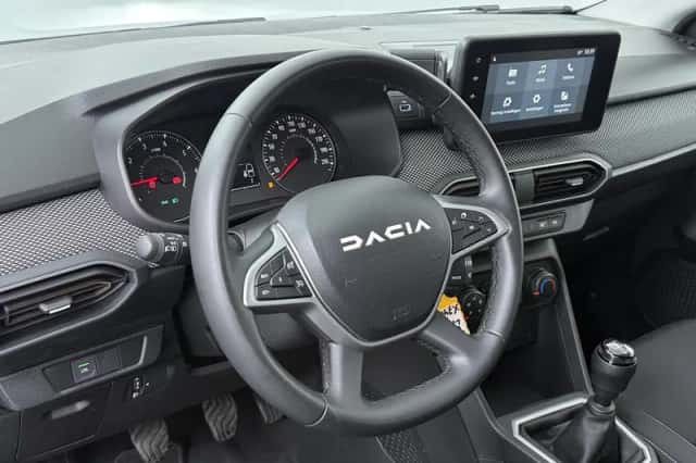 Dacia Sandero Stepway (2023) thumbnail 9