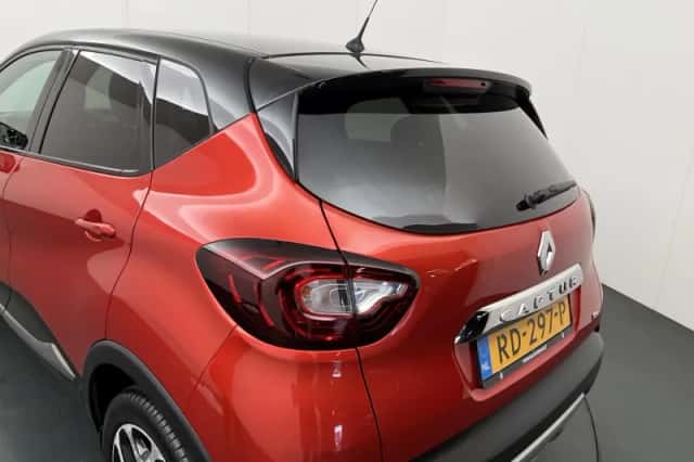 Renault Captur (2017) thumbnail 32