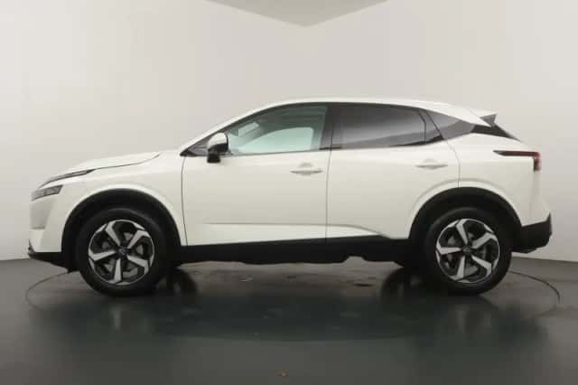 Nissan Qashqai (2023) thumbnail 2