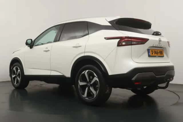 Nissan Qashqai (2023) thumbnail 3
