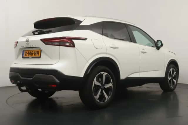 Nissan Qashqai (2023) thumbnail 5