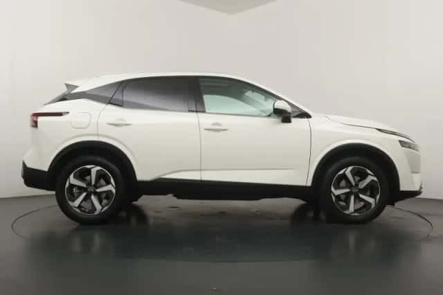 Nissan Qashqai (2023) thumbnail 6