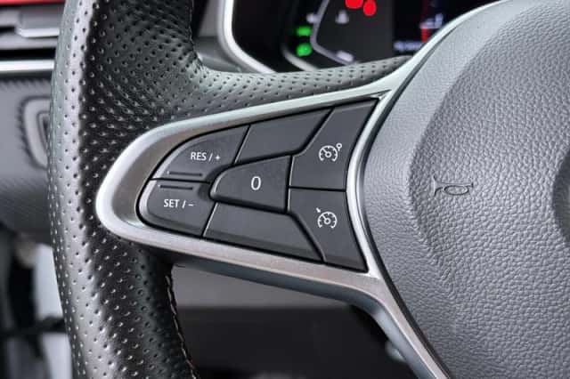 Renault Clio (2021) thumbnail 22
