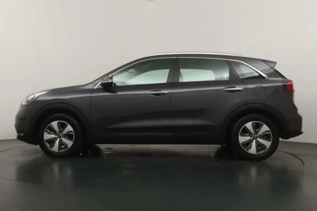 Kia Niro (2017) thumbnail 2