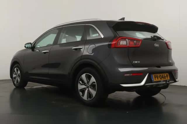 Kia Niro (2017) thumbnail 3