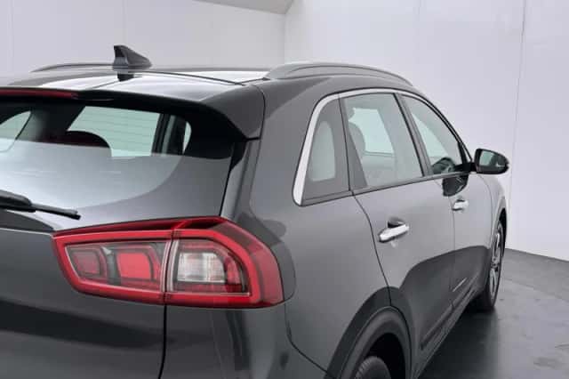 Kia Niro (2017) thumbnail 35