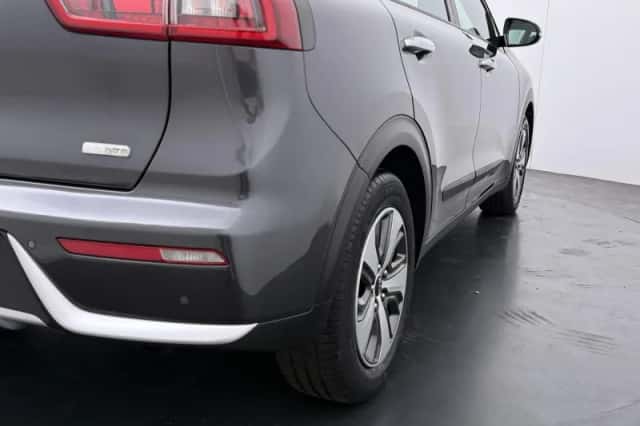 Kia Niro (2017) thumbnail 36
