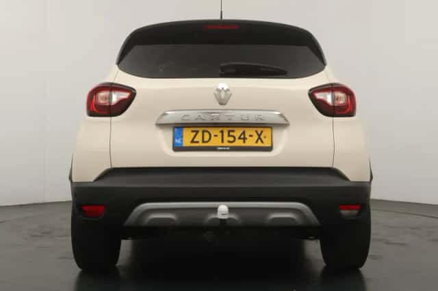 Renault Captur (2019) thumbnail 4