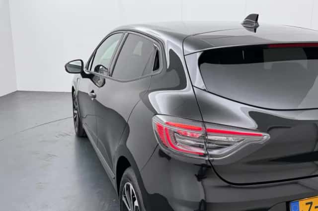 Renault Clio (2024) thumbnail 31