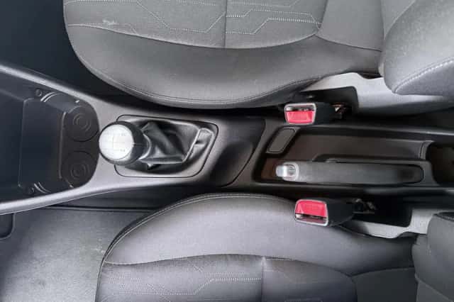 Kia Picanto (2017) thumbnail 12