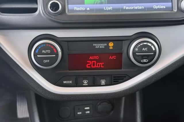 Kia Picanto (2017) thumbnail 17