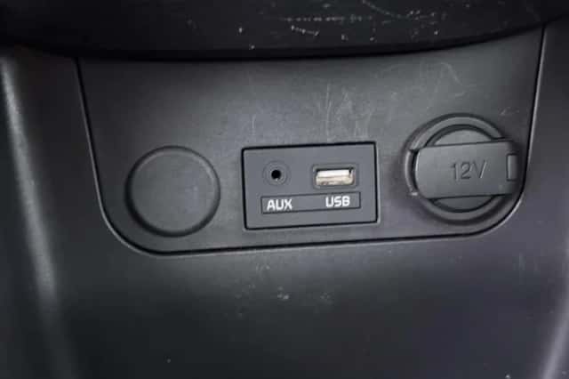 Kia Picanto (2017) thumbnail 18