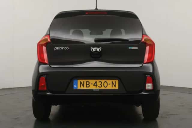 Kia Picanto (2017) thumbnail 4