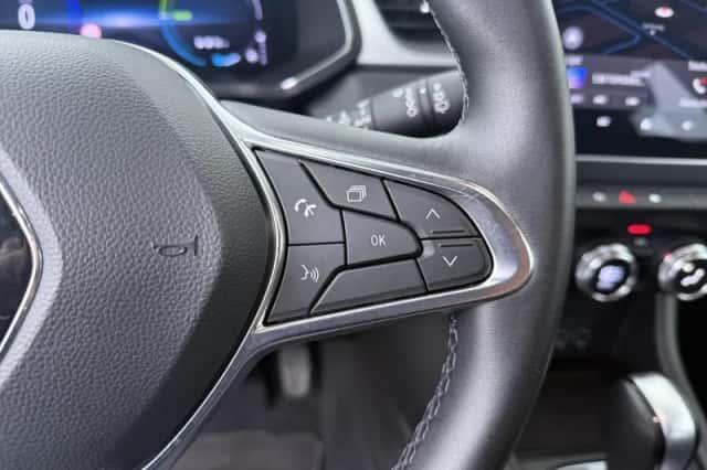 Renault Captur (2022) thumbnail 21