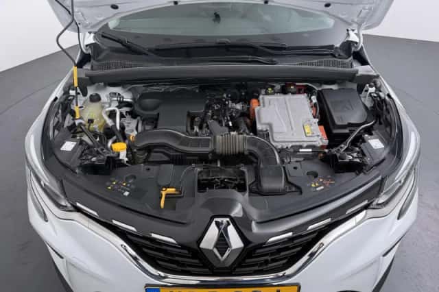 Renault Captur (2022) thumbnail 30