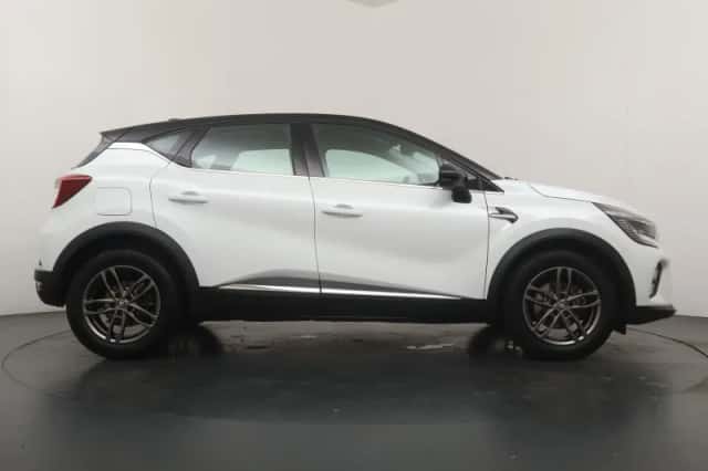 Renault Captur (2022) thumbnail 6