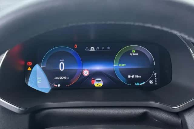 Renault Captur (2022) thumbnail 10