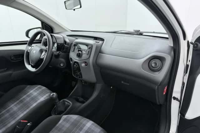 Peugeot 108 (2019) thumbnail 26