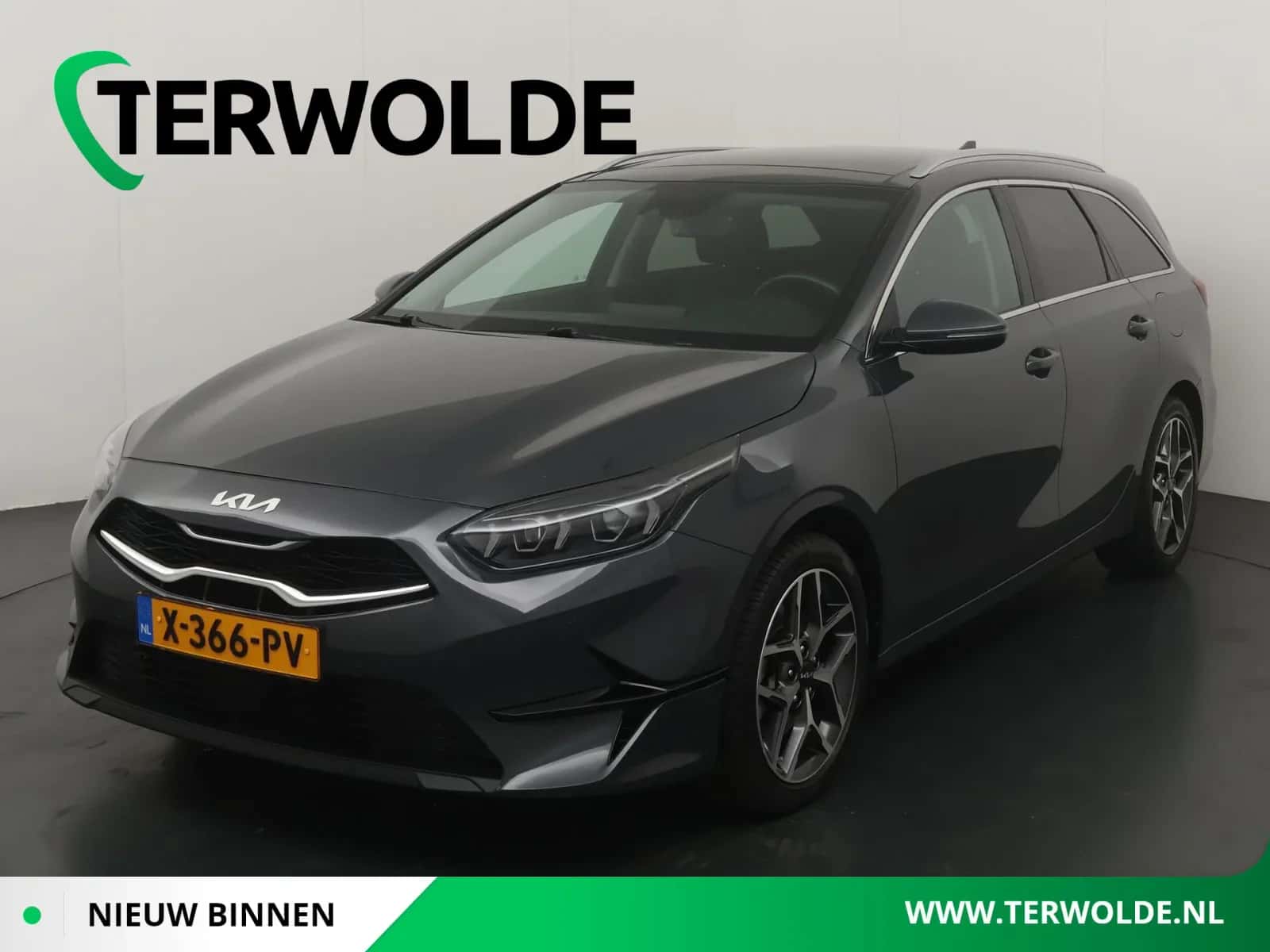Kia Ceed Sportswagon (2024) — foto 1