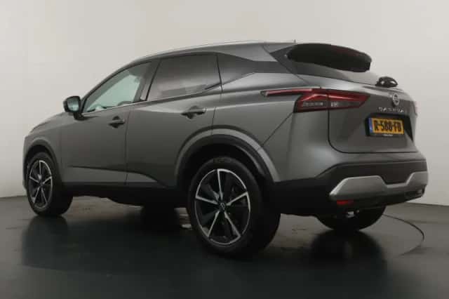 Nissan Qashqai (2021) thumbnail 3