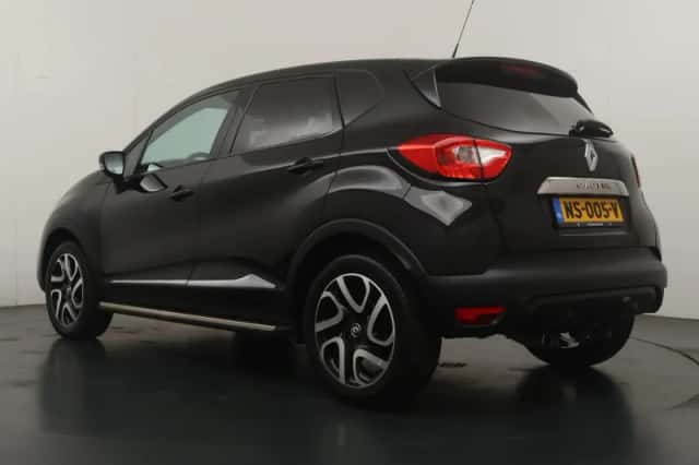 Renault Captur (2017) thumbnail 3