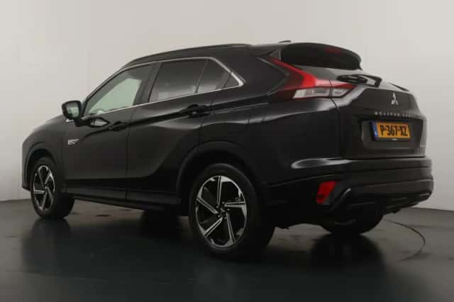 Mitsubishi Eclipse Cross (2022) thumbnail 3
