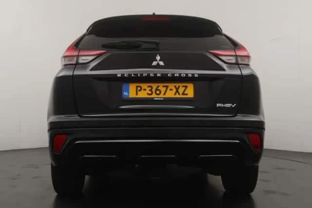 Mitsubishi Eclipse Cross (2022) thumbnail 4