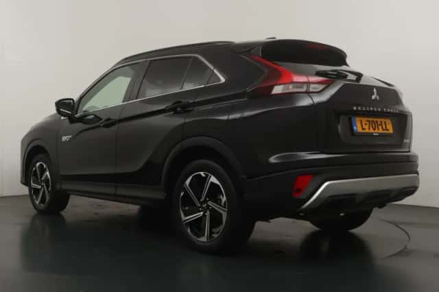 Mitsubishi Eclipse Cross (2021) thumbnail 3