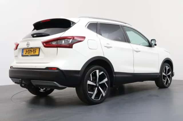 Nissan Qashqai (2021) thumbnail 5