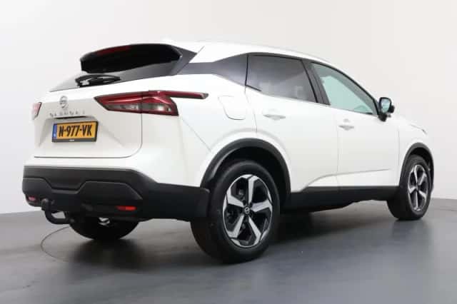 Nissan Qashqai (2022) thumbnail 5
