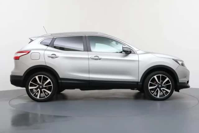 Nissan Qashqai (2017) thumbnail 6