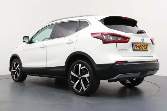 Nissan Qashqai (2021) thumbnail 3