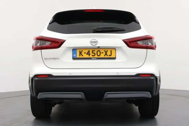 Nissan Qashqai (2021) thumbnail 4