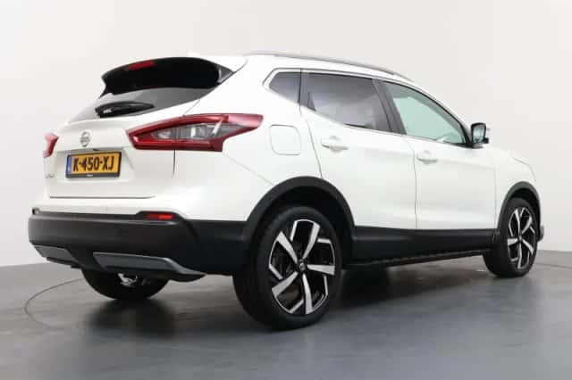 Nissan Qashqai (2021) thumbnail 5