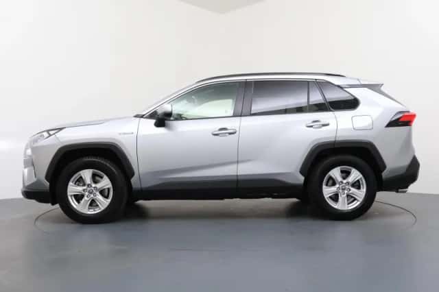 Toyota RAV4 (2020) thumbnail 2
