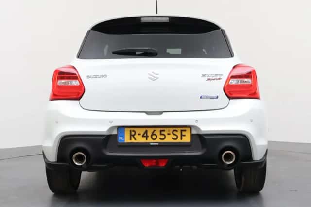 Suzuki Swift (2023) thumbnail 4