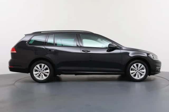 Volkswagen Golf (2017) thumbnail 6