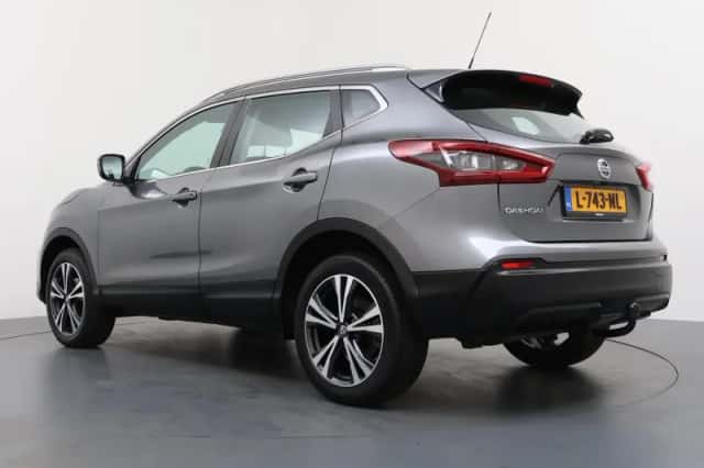 Nissan Qashqai (2021) thumbnail 3
