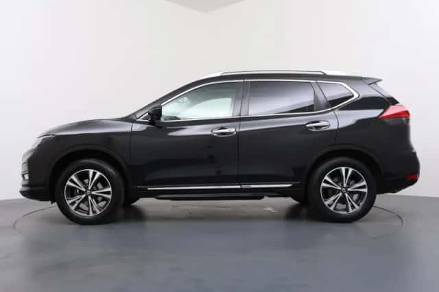 Nissan X-Trail (2021) thumbnail 2