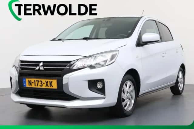Mitsubishi Space Star (2022) thumbnail 1