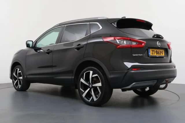 Nissan Qashqai (2019) thumbnail 3