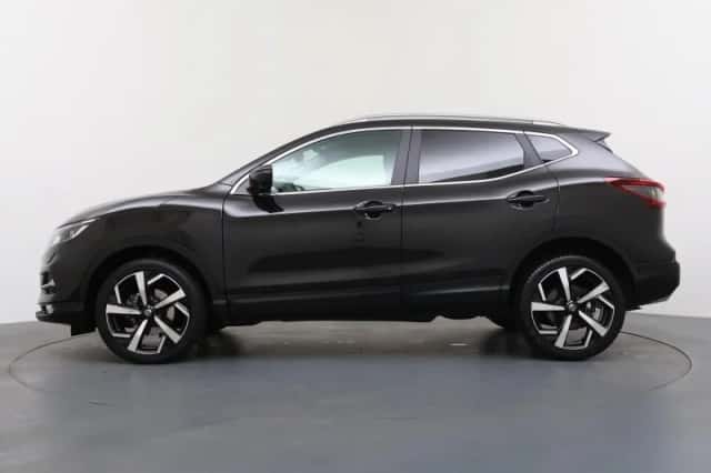 Nissan Qashqai (2021) thumbnail 2